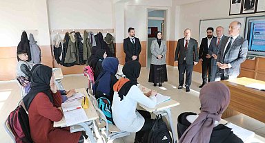 MEB İnşaat ve Emlak Genel Müdürü Duman, Ağrı'nın ilçelerini ziyaret etti