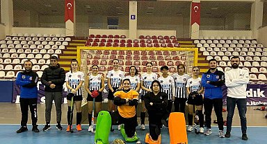 Menteşe Ege Yıldızları'nın Avrupa şampiyonası hedefi için 2 maçı kaldı