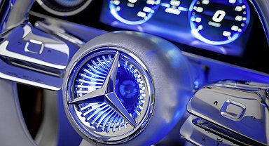 Mercedes-Benz dünyanın en değerli markaları arasında 7'nci sıraya yükseldi