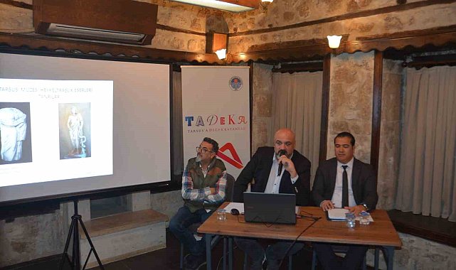 Mersin'de 'Tarsus Arkeolojisi ve Geleceği' paneli düzenledi