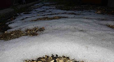 Mersin'de sağanak yağış sabaha kadar etkili oldu