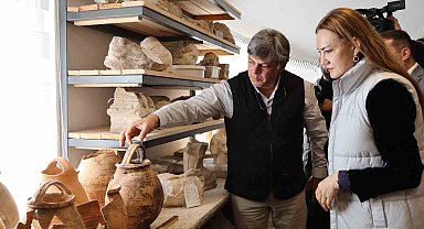 Metropolis Antik Kenti'nde çok sayıda eser ortaya çıkarıldı