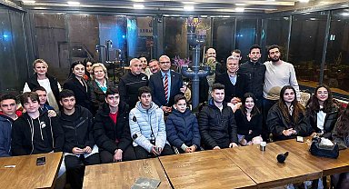 Milas Belediye Başkan aday adayı Dr. Günlük, gençlerle buluştu