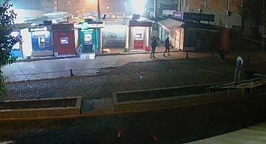 Milas'ta meşrubat hırsızları kameraya takıldı