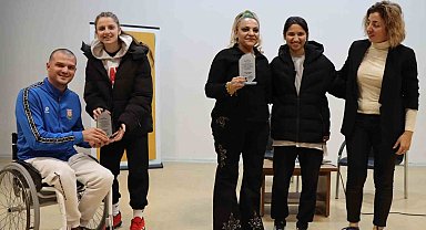 Milli sporcular engelli bireylerle buluştu