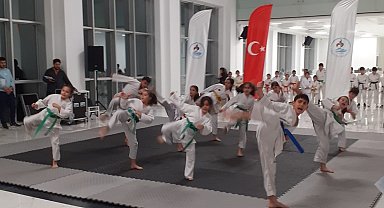 Minik kursiyerler kuşak atladı