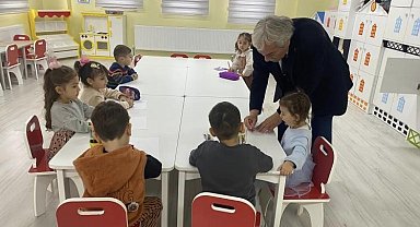 Minik öğrencilerle bir arada