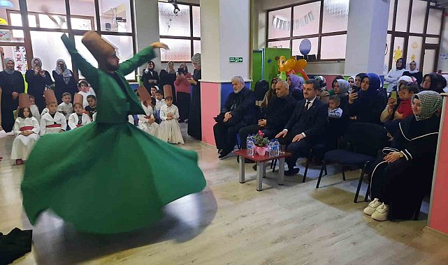Miniklerden Mevlana Haftasını kutladı