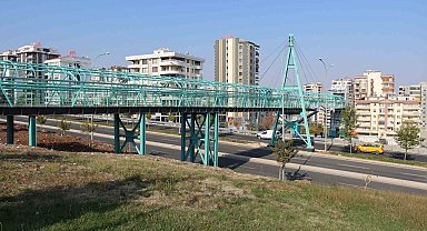 Modern üstgeçitler ulaşımı daha güvenli hale getirdi