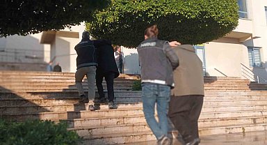 Muğla'da yapılan operasyonlar sonucu yakalanan iki zehir taciri tutuklandı