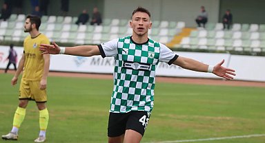 Muğlaspor şampiyonluk yolunda liderliğini korudu