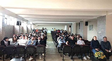NAFAD yüzlerce gence afet farkındalık eğitimi veriyor
