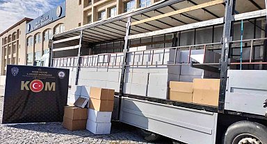 Niğde'de 5 milyon 400 bin dolu makaron ele geçirildi