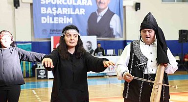 Nilüfer'de özel çocukların gösterisi alkış aldı