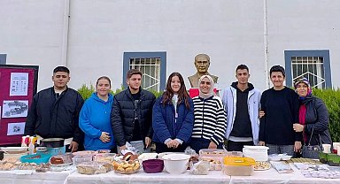 Öğrencilerden Filistin sergisi