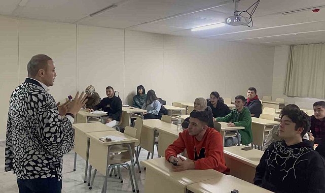 Öğrencilere ücretsiz Japonca kursu: Yoğun ilgi gösterdiler