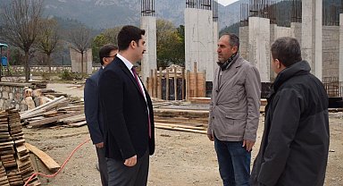 Okul inşaatı yakından takip ediliyor