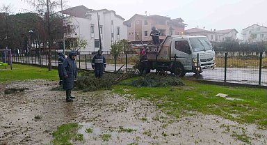 Ordu'da fırtına 12 çatıyı uçurdu