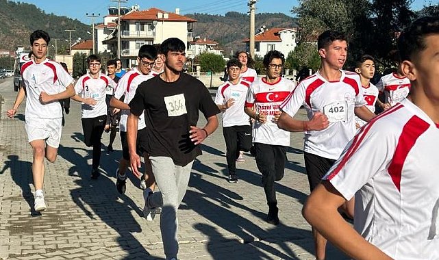 Ortaca'da Atatürk kır koşusu yapıldı