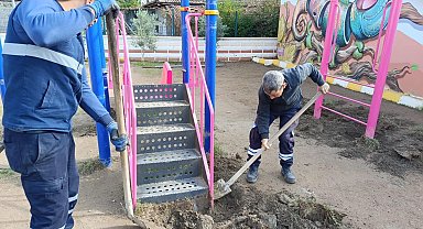 Ortaca'da yol ve parkların bakım onarım çalışmaları devam ediyor