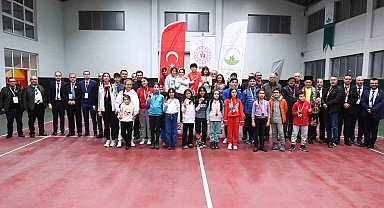 Osmangazi'de dedeler ve torunlar satrançta yarıştı