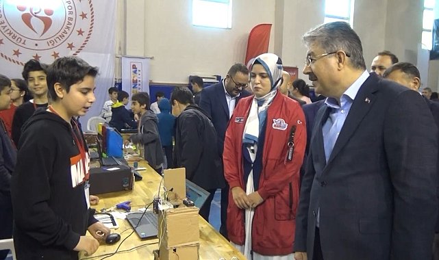 Osmaniye Deneyap Teknoloji Atölyesi öğrencileri bilim şenliği düzenledi