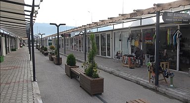 Osmaniye'de konteyner çarşı esnafı 2024 yılından umutlu