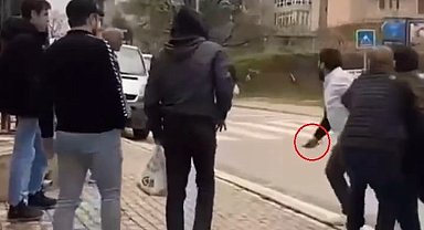 Otobüs şoförü yolcuya bıçak çekti