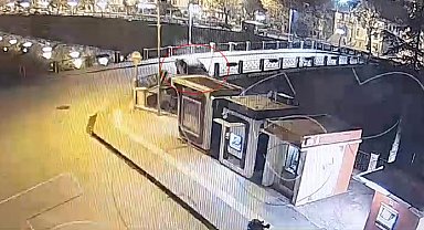 Otomobilin köprüden Yeşilırmak Nehri'ne uçtuğu anlar kamerada