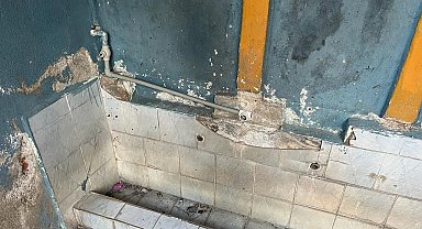Oynarken muslukları kıran öğrenciler, arkadaşlarını susuz bıraktı