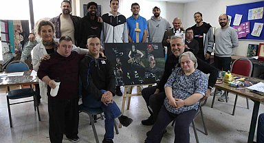 Özel bireyler, basketbolcularla doyasıya eğlendi