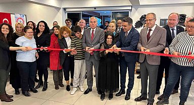 Özel yüreklerin sergisi büyüledi