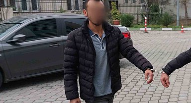 Park halindeki araçtan gözlük çalan şahıs tutuklandı