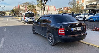 Park halindeki otomobilde silahla vurulmuş halde bulundu