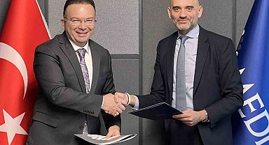 Parkinson'un Dünya devleri Türkiye'de