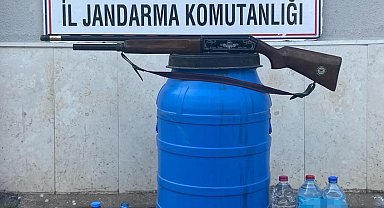 Pet şişelerde sahte içki ele geçirildi