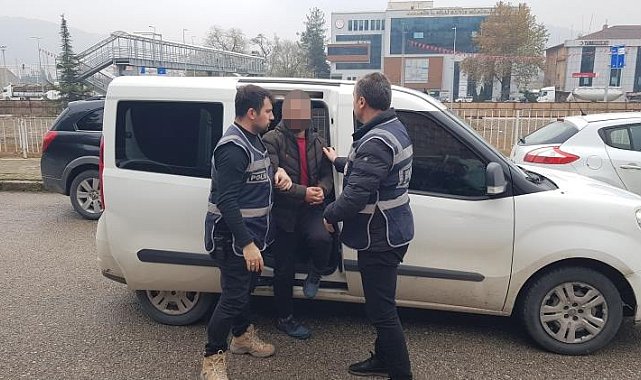 Pişkinliğin bu kadarı: Hırsızlık şüphelisi suçu gazeteciye attı