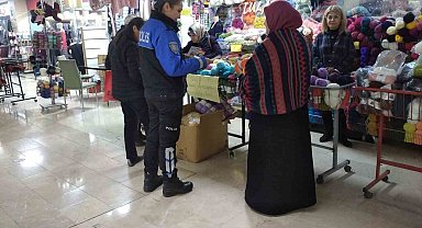 Polis, Kırşehir'de dolandırıcılık bilgilendirmesi yapıyor