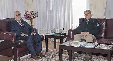 POMEM Müdürü Özdemir'den Rektör Çomaklı'ya ziyaret