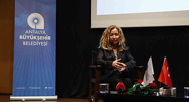 "Atatürk Kızı Sabiha Gökçen" belgeseli Antalyalılarla buluştu