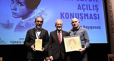 "Kum Tanecikleri Anlatıcısı: Tomris Uyar Sempozyumu" başladı