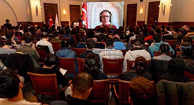 "Türkiye'nin, dünyanın güçlü ve lider ülkeleri arasında yer alması için bilim ve teknoloji üretmesi şart"