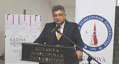 Rektör Kızıltoprak, "Biz Cumhuriyetimizi büyük ölçüde kadın emeğine dayanarak kurduk"