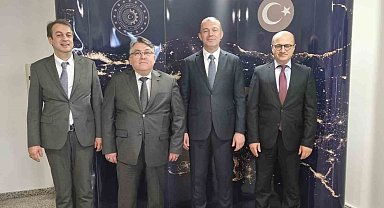 Rektör Özölçer'den Türkiye Uzay Ajansı Başkanı Kıraç'a ziyaret