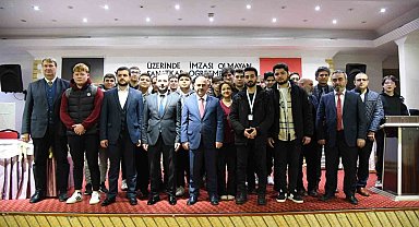 Rektör Sözbir lise öğrencileriyle buluştu