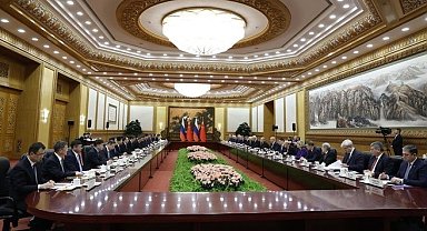 Rusya Başbakanı Mişustin, Çin'de