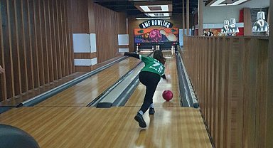 Şadiye Muzaffer Turhan Anadolu Lisesi bowling Karadeniz birincisi