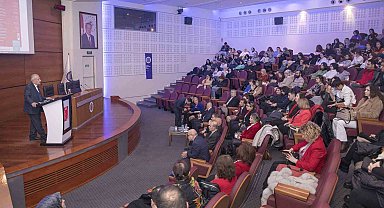 Sağlık hizmetlerine multidisipliner bakış sempozyumu düzenlendi