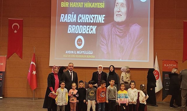 Sahneden secdeye yolculuğunu Aydınlılarla paylaştı