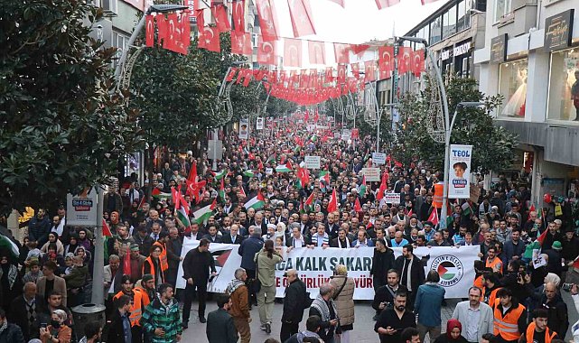 Sakarya'da insan seli: Hep bir ağızdan İsrail'i kınadılar